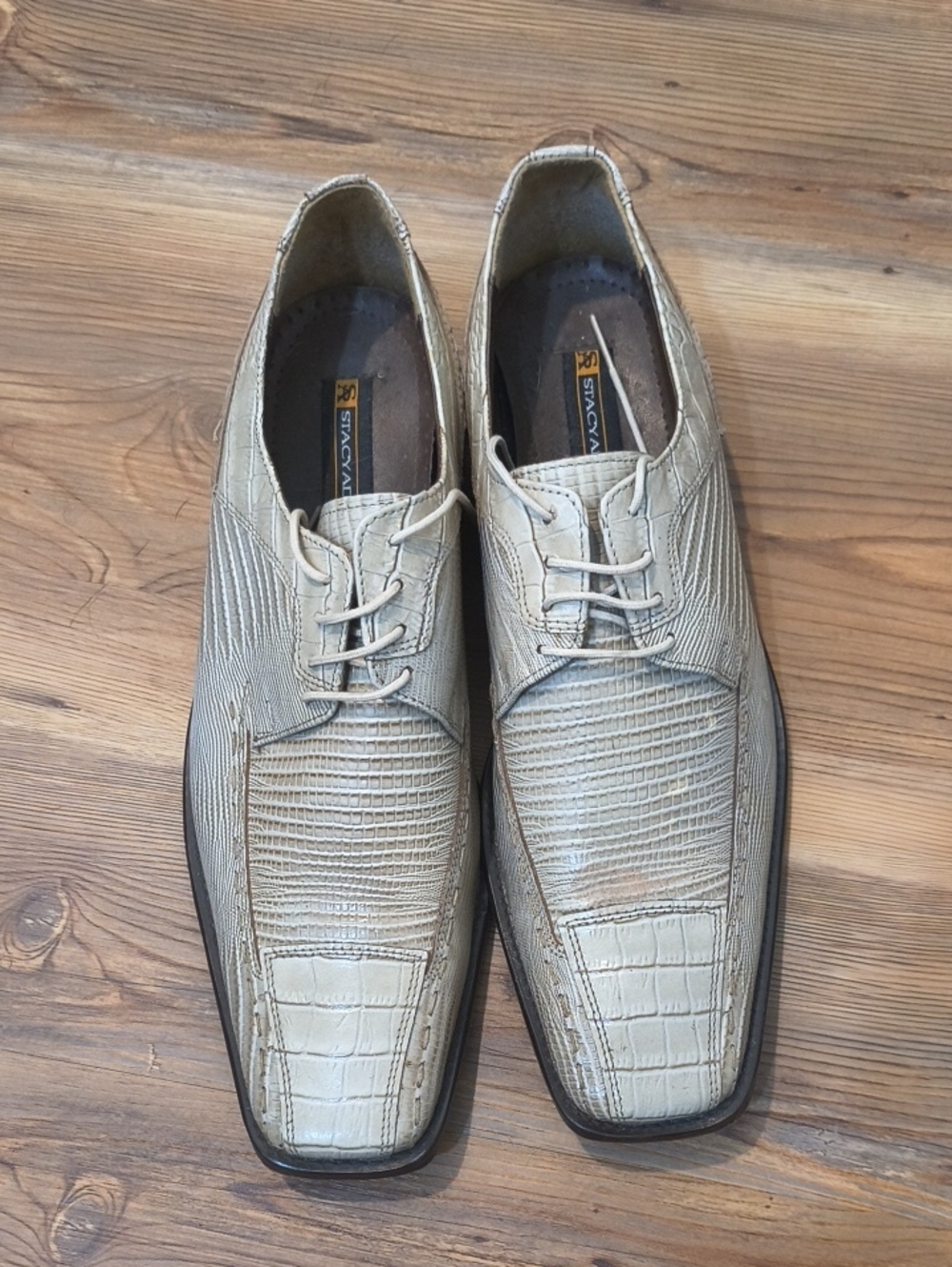 Stacy Adams Men’s Lace-Up Oxfords in Light Beige Croc-Emboss